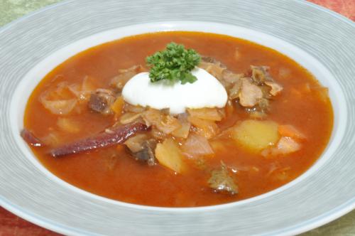 Jak uvařit ukrajinský bořšč ? Střední recept, připravený za 45 - 60 minut